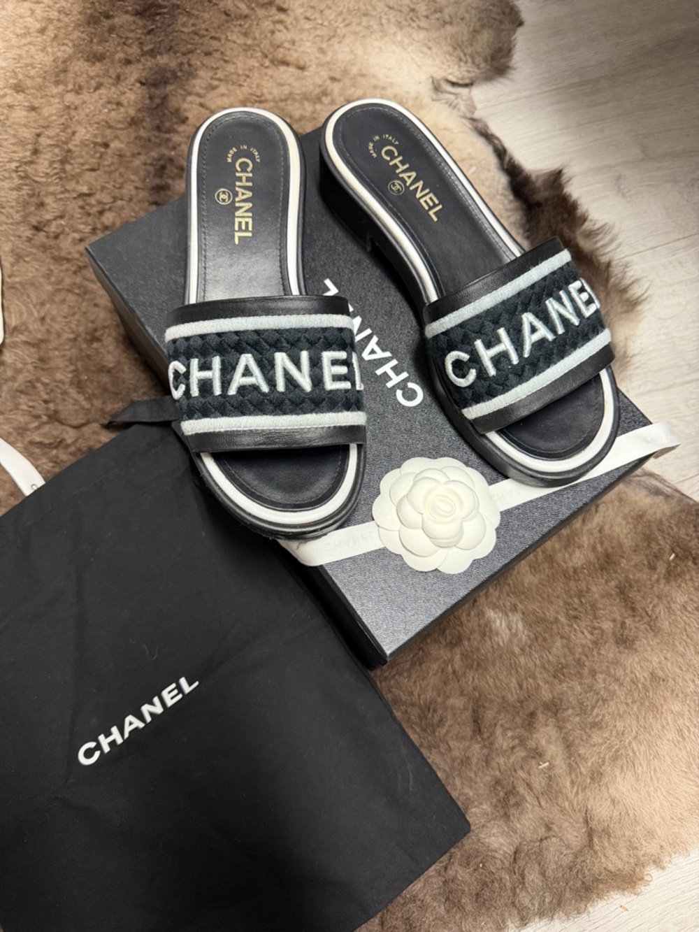 Authentic! CHANEL Black and White Quilted Logo Slide Mules Sandals  size 39.5